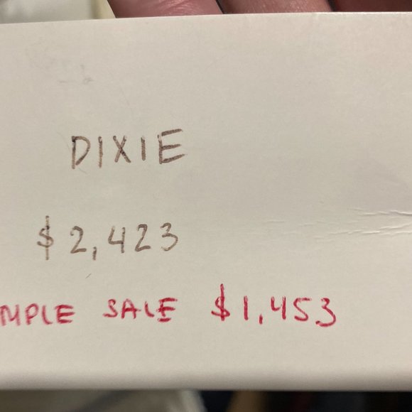 Wedding dress - Picture 13 of 13